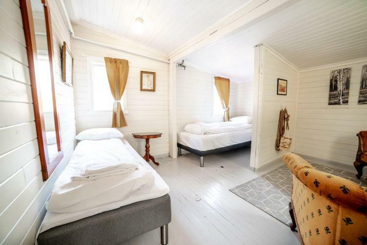 Laerdalsoren Motor Guesthouse Lærdalsøyri Bagian luar foto