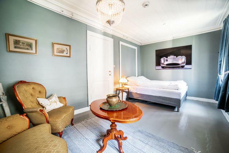 Laerdalsoren Motor Guesthouse Lærdalsøyri Bagian luar foto