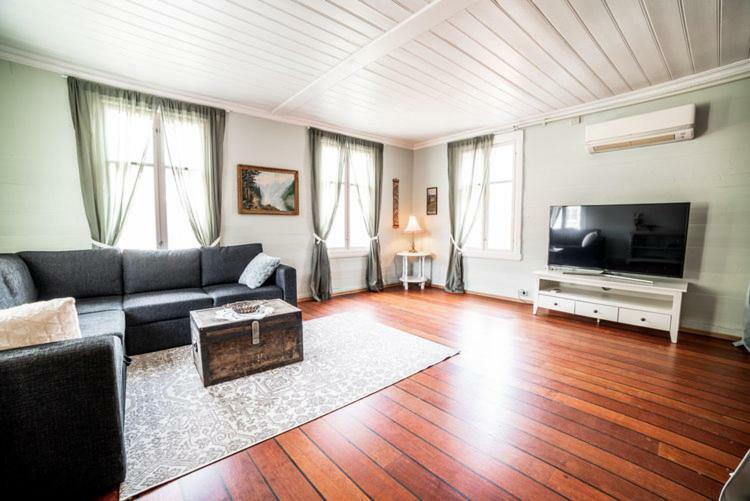 Laerdalsoren Motor Guesthouse Lærdalsøyri Bagian luar foto